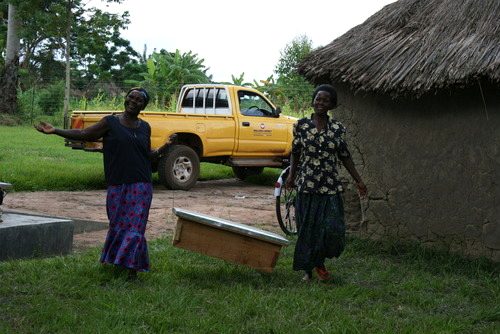 Beekeeping training in Ligingi